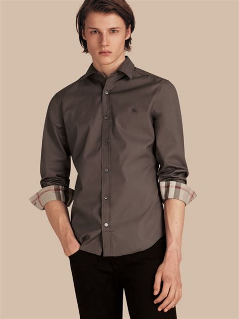 Chemises Burberry pour homme .